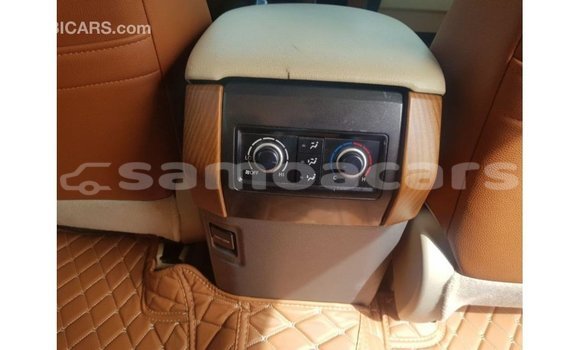 Buy Import Toyota Land Cruiser White Car in Import - Dubai in A'ana Buy Import Toyota Land Cruiser White Car in Import - Dubai in A'ana