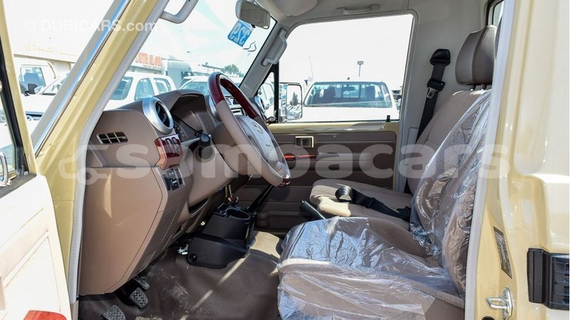 Big with watermark toyota land cruiser a ana import dubai 4229