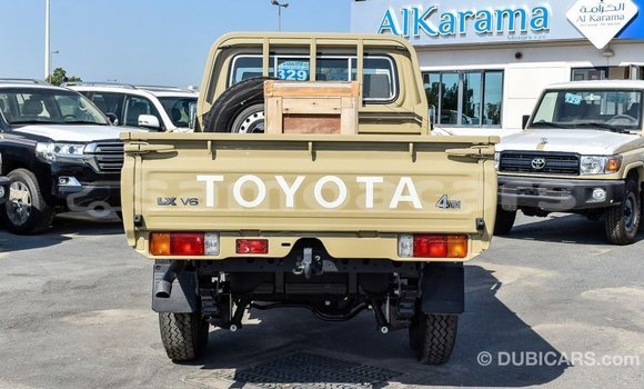 Acheter Import Voiture Toyota Land Cruiser Beige à Import - Dubai, A'ana Acheter Import Voiture Toyota Land Cruiser Beige à Import - Dubai, A'ana