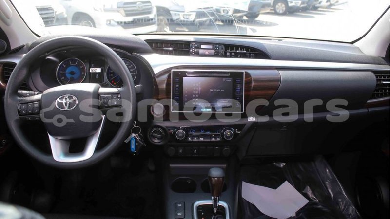 Big with watermark toyota hilux a ana import dubai 4230