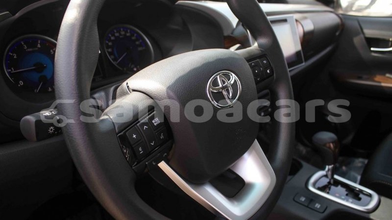 Big with watermark toyota hilux a ana import dubai 4230