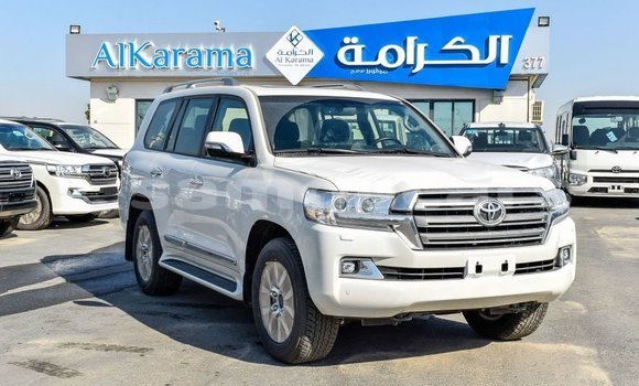 Buy Import Toyota Land Cruiser White Car in Import - Dubai in A'ana Buy Import Toyota Land Cruiser White Car in Import - Dubai in A'ana