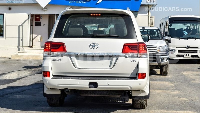 Big with watermark toyota land cruiser a ana import dubai 4231