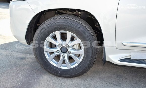 Buy Import Toyota Land Cruiser White Car in Import - Dubai in A'ana Buy Import Toyota Land Cruiser White Car in Import - Dubai in A'ana