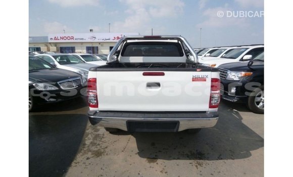 Buy Import Toyota Hilux White Car in Import - Dubai in A'ana Buy Import Toyota Hilux White Car in Import - Dubai in A'ana