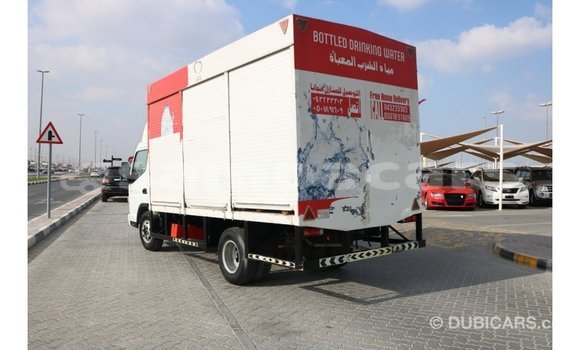 Acheter Import Utilitaire Mitsubishi L400 Blanc à Import - Dubai, A'ana