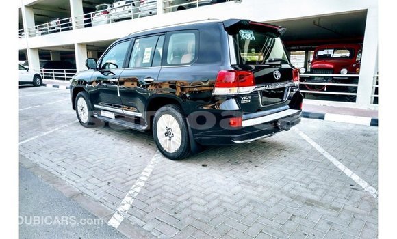 Buy Import Toyota Land Cruiser Black Car in Import - Dubai in A'ana Buy Import Toyota Land Cruiser Black Car in Import - Dubai in A'ana