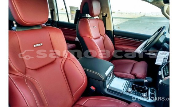 Buy Import Toyota Land Cruiser Black Car in Import - Dubai in A'ana Buy Import Toyota Land Cruiser Black Car in Import - Dubai in A'ana