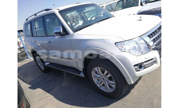 Buy Import Mitsubishi Pajero White Car in Import - Dubai in A'ana Buy Import Mitsubishi Pajero White Car in Import - Dubai in A'ana