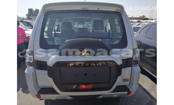 Buy Import Mitsubishi Pajero White Car in Import - Dubai in A'ana Buy Import Mitsubishi Pajero White Car in Import - Dubai in A'ana