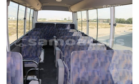 Acheter Import Utilitaire Nissan Evalia Blanc à Import - Dubai, A'ana Acheter Import Utilitaire Nissan Evalia Blanc à Import - Dubai, A'ana