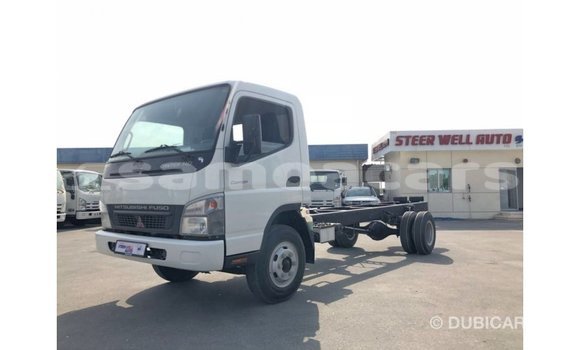 Acheter Import Utilitaire Mitsubishi L400 Blanc à Import - Dubai, A'ana Acheter Import Utilitaire Mitsubishi L400 Blanc à Import - Dubai, A'ana