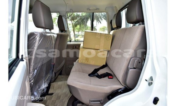 Buy Import Toyota Land Cruiser White Car in Import - Dubai in A'ana Buy Import Toyota Land Cruiser White Car in Import - Dubai in A'ana