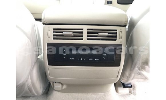 Buy Import Toyota Land Cruiser White Car in Import - Dubai in A'ana Buy Import Toyota Land Cruiser White Car in Import - Dubai in A'ana