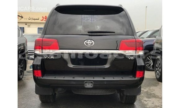 Buy Import Toyota Land Cruiser Black Car in Import - Dubai in A'ana Buy Import Toyota Land Cruiser Black Car in Import - Dubai in A'ana