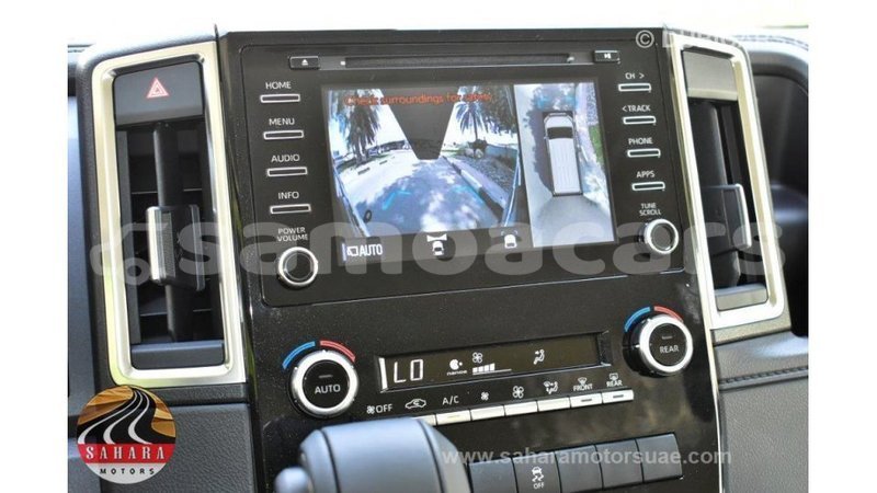 Big with watermark toyota granvia a ana import dubai 4309