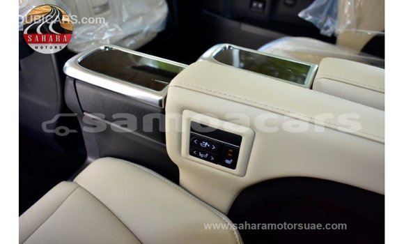 Buy Import Toyota Granvia White Car in Import - Dubai in A'ana Buy Import Toyota Granvia White Car in Import - Dubai in A'ana