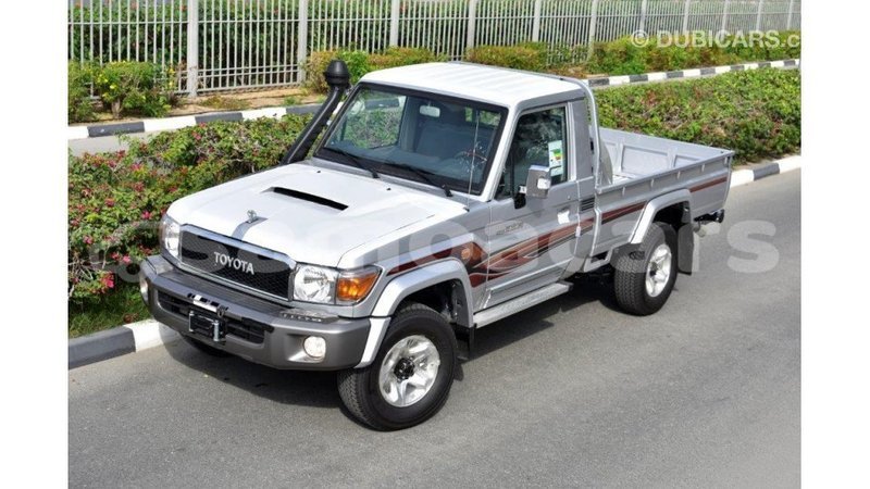 Big with watermark toyota land cruiser a ana import dubai 4311