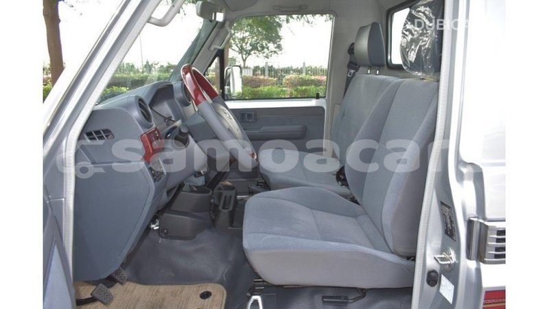 Big with watermark toyota land cruiser a ana import dubai 4311