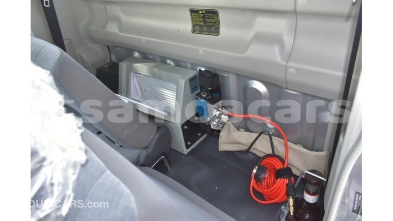 Big with watermark toyota land cruiser a ana import dubai 4311