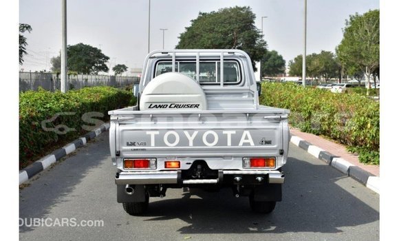 Buy Import Toyota Land Cruiser Other Car in Import - Dubai in A'ana Buy Import Toyota Land Cruiser Other Car in Import - Dubai in A'ana