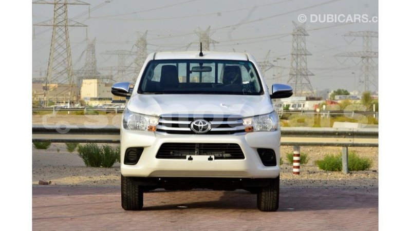 Big with watermark toyota hilux a ana import dubai 4313