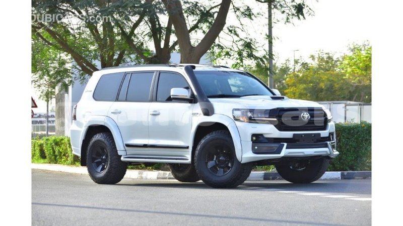 Big with watermark toyota land cruiser a ana import dubai 4319