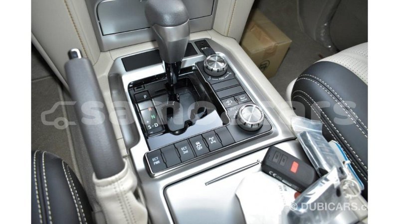 Big with watermark toyota land cruiser a ana import dubai 4319