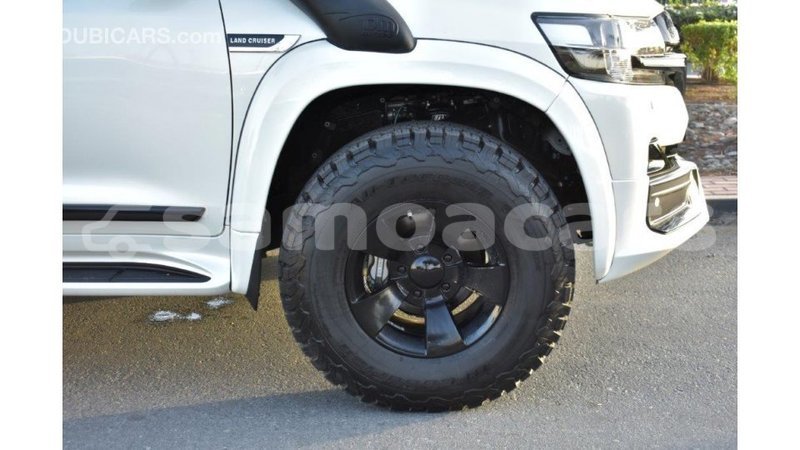 Big with watermark toyota land cruiser a ana import dubai 4319