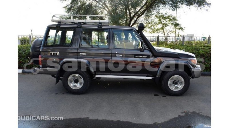 Big with watermark toyota land cruiser a ana import dubai 4325