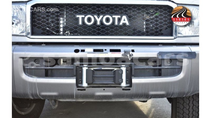 Big with watermark toyota land cruiser a ana import dubai 4326