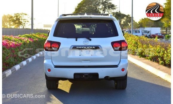 Buy Import Toyota Sequoia White Car in Import - Dubai in A'ana Buy Import Toyota Sequoia White Car in Import - Dubai in A'ana