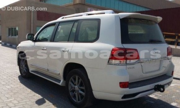 Buy Import Toyota Land Cruiser White Car in Import - Dubai in A'ana Buy Import Toyota Land Cruiser White Car in Import - Dubai in A'ana