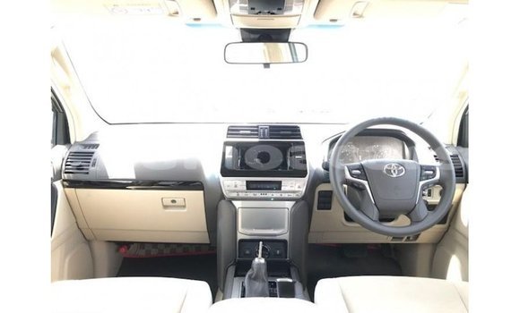 Buy Import Toyota Prado White Car in Import - Dubai in A'ana Buy Import Toyota Prado White Car in Import - Dubai in A'ana