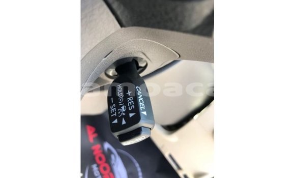 Buy Import Toyota Prado White Car in Import - Dubai in A'ana Buy Import Toyota Prado White Car in Import - Dubai in A'ana