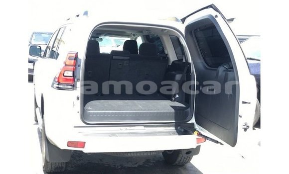 Buy Import Toyota Prado White Car in Import - Dubai in A'ana Buy Import Toyota Prado White Car in Import - Dubai in A'ana