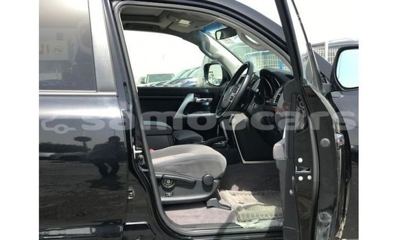 Buy Import Toyota Land Cruiser Black Car in Import - Dubai in A'ana Buy Import Toyota Land Cruiser Black Car in Import - Dubai in A'ana