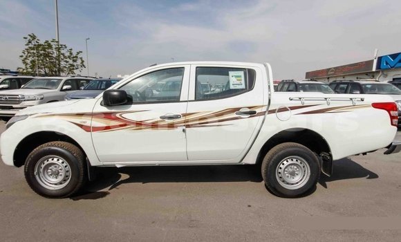 Buy Import Mitsubishi L200 White Car in Import - Dubai in A'ana Buy Import Mitsubishi L200 White Car in Import - Dubai in A'ana