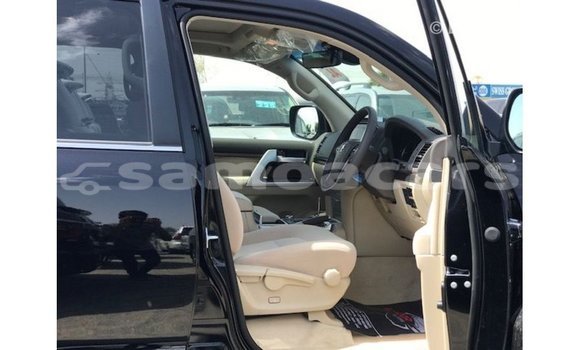 Buy Import Toyota Land Cruiser Black Car in Import - Dubai in A'ana Buy Import Toyota Land Cruiser Black Car in Import - Dubai in A'ana
