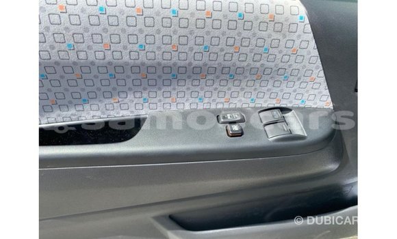 Acheter Import Voiture Toyota Hiace Blanc à Import - Dubai, A'ana Acheter Import Voiture Toyota Hiace Blanc à Import - Dubai, A'ana