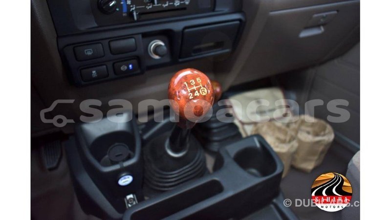 Big with watermark toyota land cruiser a ana import dubai 4349