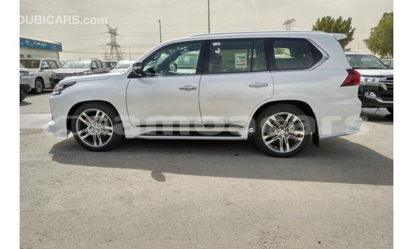 Buy Import Lexus LX White Car in Import - Dubai in A'ana Buy Import Lexus LX White Car in Import - Dubai in A'ana