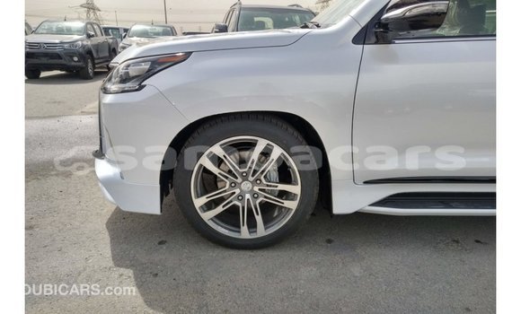 Buy Import Lexus LX White Car in Import - Dubai in A'ana Buy Import Lexus LX White Car in Import - Dubai in A'ana