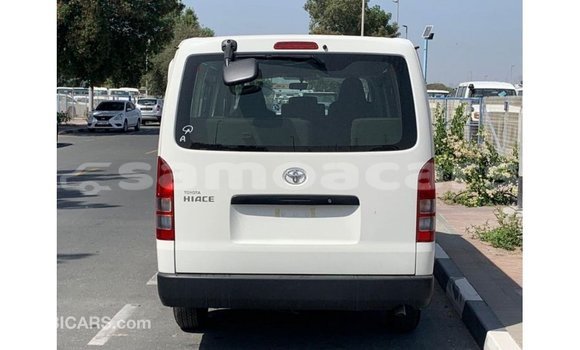 Acheter Import Voiture Toyota Hiace Blanc à Import - Dubai, A'ana Acheter Import Voiture Toyota Hiace Blanc à Import - Dubai, A'ana