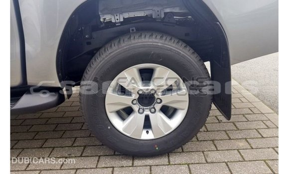 Acheter Import Voiture Toyota Hilux Marron à Import - Dubai, A'ana Acheter Import Voiture Toyota Hilux Marron à Import - Dubai, A'ana