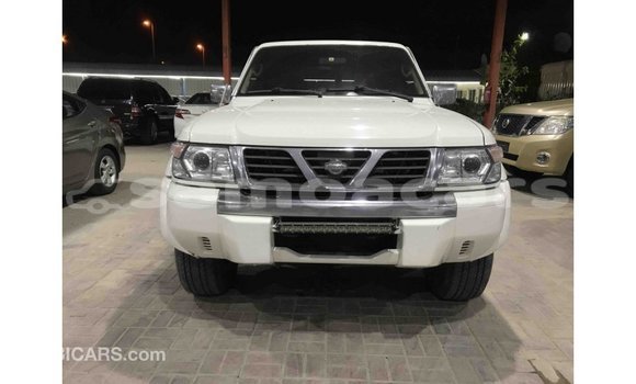 Acheter Import Voiture Nissan Patrol Blanc à Import - Dubai, A'ana Acheter Import Voiture Nissan Patrol Blanc à Import - Dubai, A'ana
