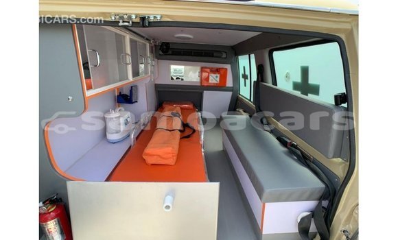 Buy Import Toyota Land Cruiser Beige Car in Import - Dubai in A'ana Buy Import Toyota Land Cruiser Beige Car in Import - Dubai in A'ana