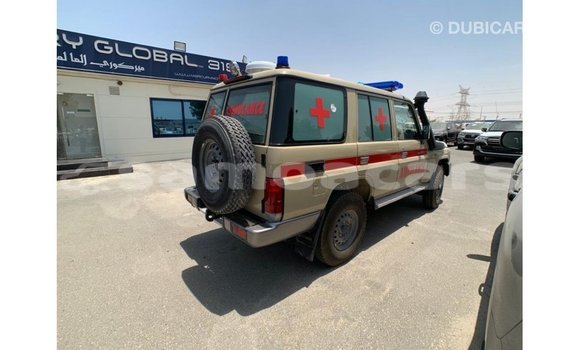 Buy Import Toyota Land Cruiser Beige Car in Import - Dubai in A'ana Buy Import Toyota Land Cruiser Beige Car in Import - Dubai in A'ana