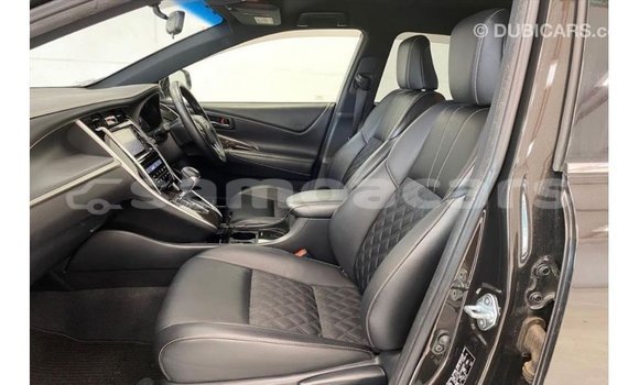 Buy Import Toyota Harrier Black Car in Import - Dubai in A'ana Buy Import Toyota Harrier Black Car in Import - Dubai in A'ana