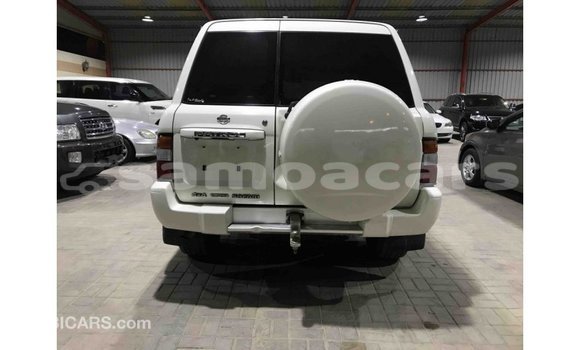 Acheter Import Voiture Nissan Patrol Blanc à Import - Dubai, A'ana Acheter Import Voiture Nissan Patrol Blanc à Import - Dubai, A'ana